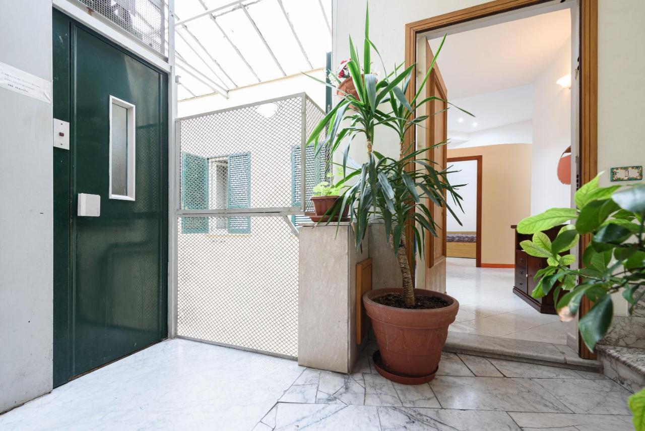 Via Avvocata 25 Apartment Naples Exterior photo